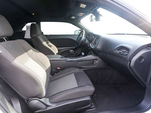 Used 2021 Dodge Challenger SXT w/ Driver Convenience Group image 20