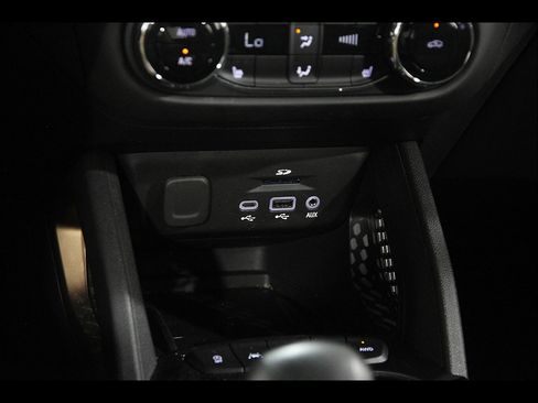 Certified 2023 Chevrolet TrailBlazer ACTIV w/ Sun and Liftgate Package AWD/4WD image 16