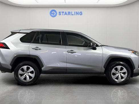 Used 2022 Toyota RAV4 LE image 11