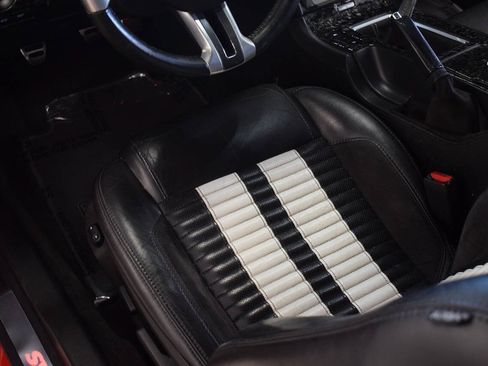 Used 2011 Ford Mustang Shelby GT500 RWD image 94