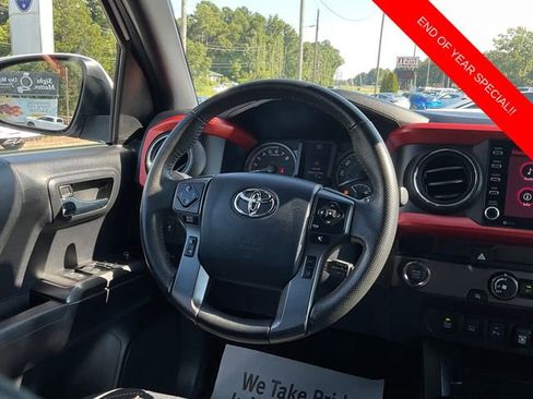 Used 2020 Toyota Tacoma TRD Sport image 16