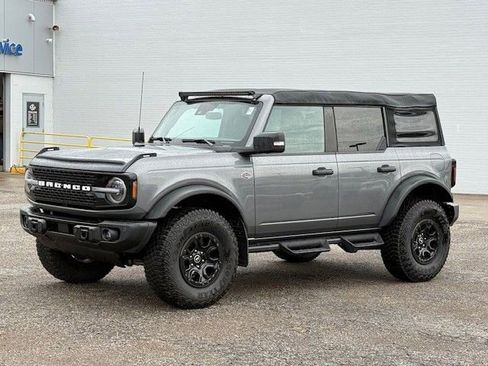 Used 2023 Ford Bronco Wildtrak image 9