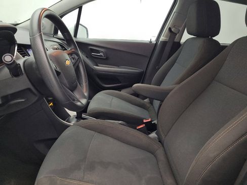 Used 2020 Chevrolet Trax LS w/ Tint and Cruise Package image 17