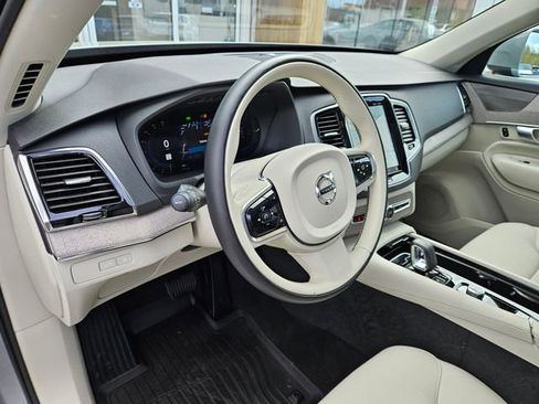 Certified 2024 Volvo XC90 T8 Plus w/ Protection Package AWD/4WD image 15