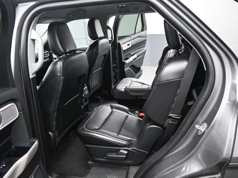 Certified 2023 Ford Explorer Limited w/ Equipment Group 301A AWD/4WD image 8