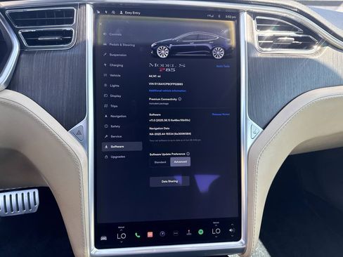 Used 2012 Tesla Model S Performance RWD image 39
