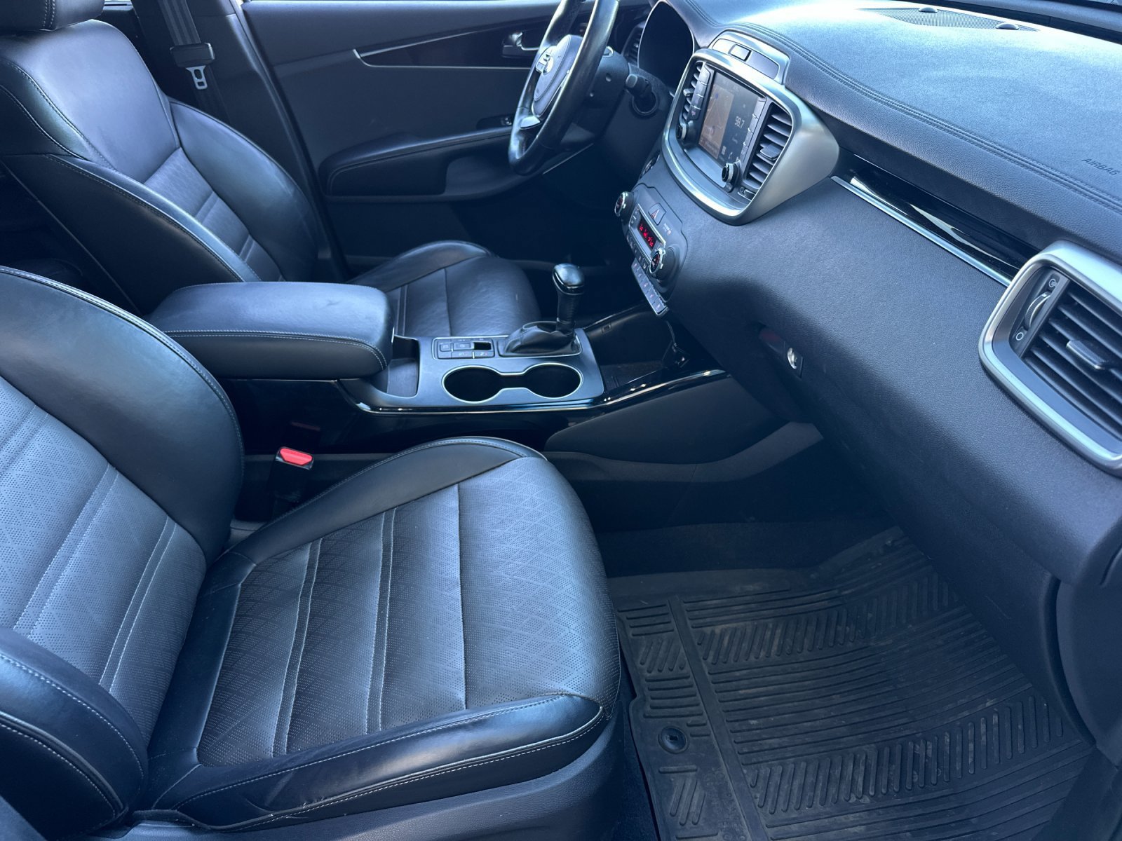 Used 2019 Kia Sorento SX AWD/4WD image 15