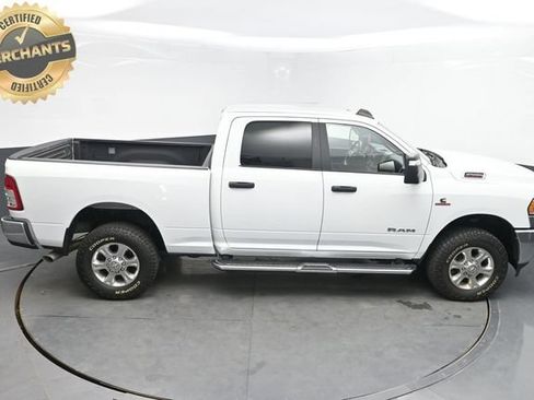 Used 2024 RAM 2500 Big Horn AWD/4WD image 38