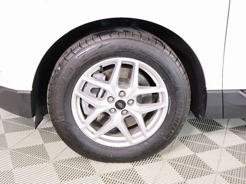 Used 2024 Ford Edge SEL image 17