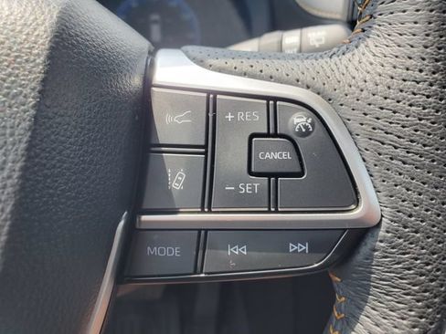 Used 2025 Toyota Sienna XLE Woodland Edition AWD/4WD image 26