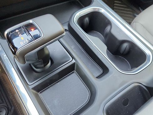 Used 2024 Chevrolet Silverado 1500 LT Trail Boss w/ Convenience Package II AWD/4WD image 22
