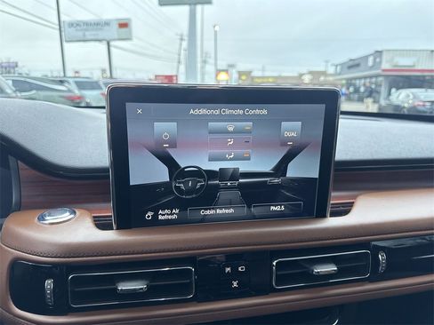 Used 2023 Lincoln Aviator Reserve w/ Equipment Group 201A image 19