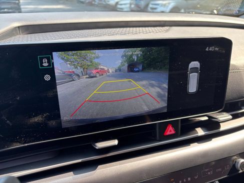 Used 2026 Kia Carnival FWD image 21