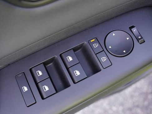 Used 2024 Hyundai Kona Limited image 22