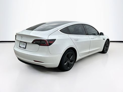 Used 2020 Tesla Model 3 Standard Range Plus image 9