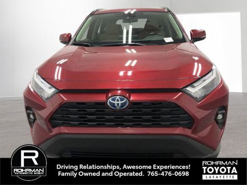 Used 2023 Toyota RAV4 XLE Premium image 10