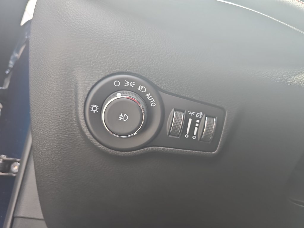 New 2026 Jeep Compass Trailhawk AWD/4WD image 25