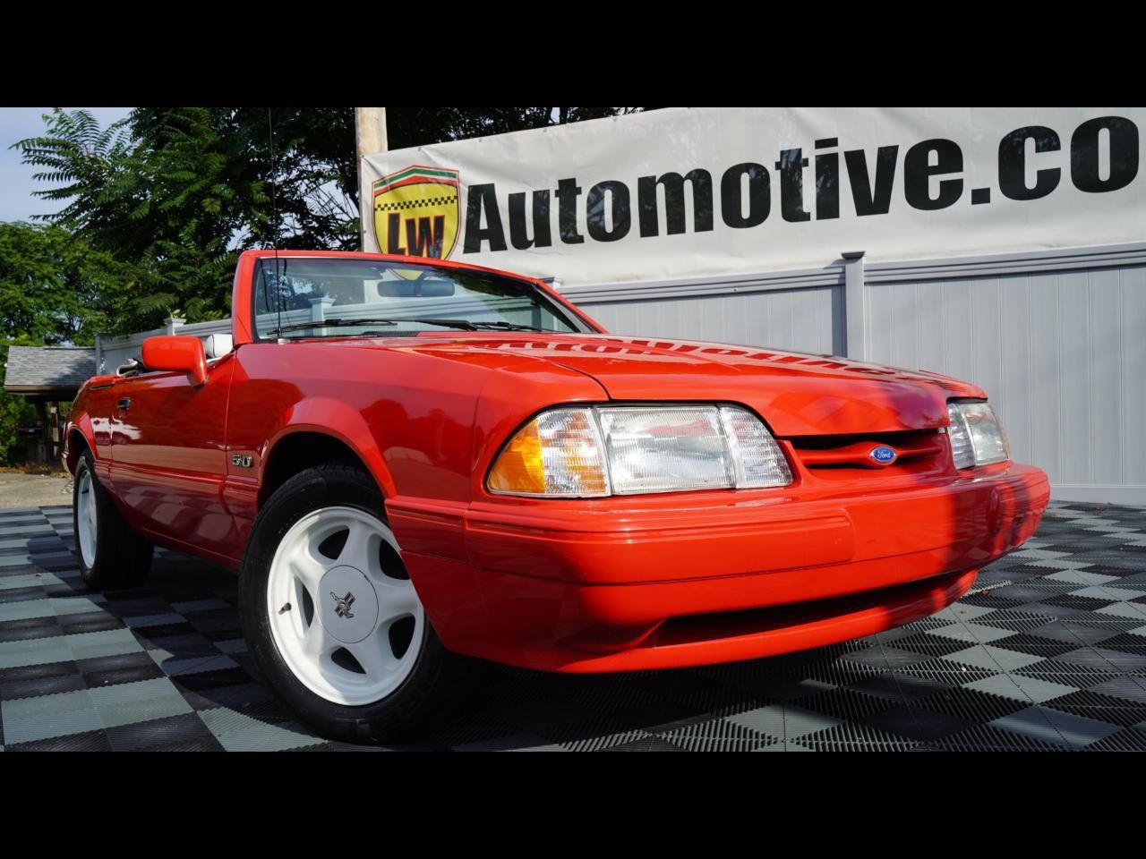 Used 1992 Ford Mustang LX RWD image 1