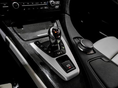 Used 2017 BMW M6 Coupe image 19