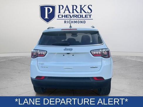 Used 2022 Jeep Compass Latitude w/ Convenience Group AWD/4WD image 6