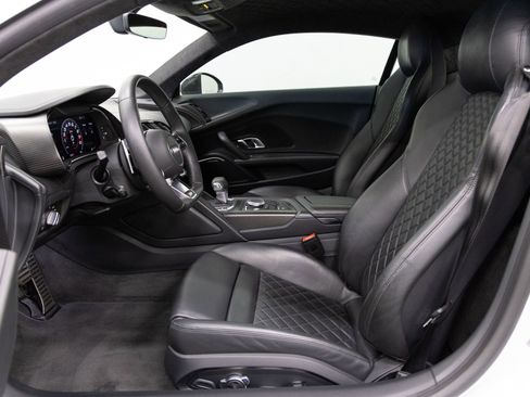 Used 2017 Audi R8 V10 plus AWD/4WD image 6