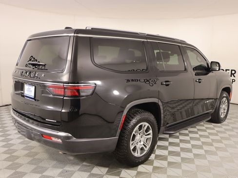 Used 2022 Jeep Wagoneer Series I image 22