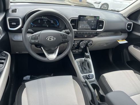 New 2026 Hyundai Venue SEL FWD image 15