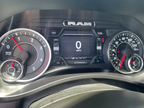 Used 2024 RAM 3500 Laramie AWD/4WD image 29