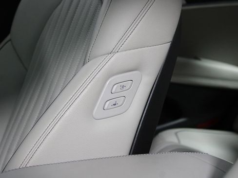 Used 2023 Genesis G70 2.0T w/ Sport Prestige Package image 13