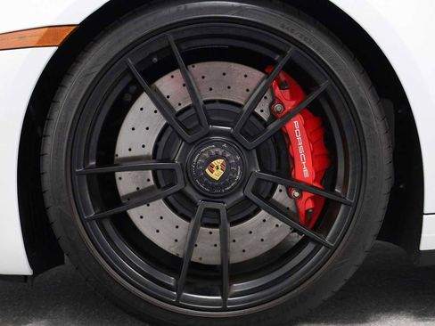 Certified 2022 Porsche 911 Carrera GTS image 38