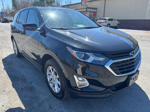 Used 2019 Chevrolet Equinox LT image 3
