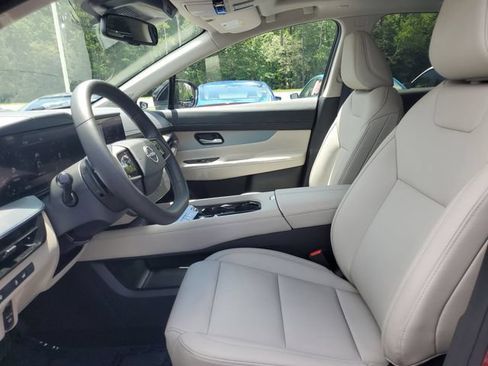 Certified 2025 Nissan Murano SL w/ Cargo Package AWD/4WD image 17