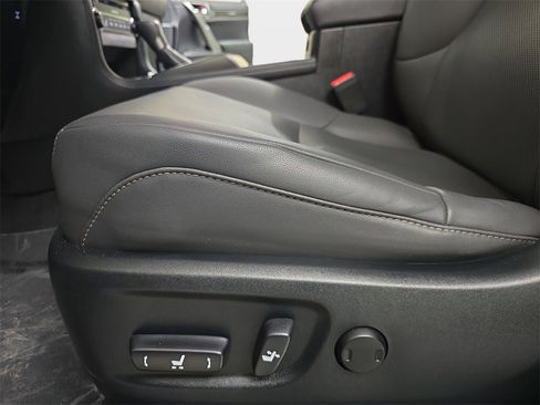 Certified 2023 Lexus GX 460 Premium image 28