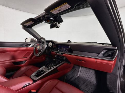 Certified 2024 Porsche 911 Carrera RWD image 17