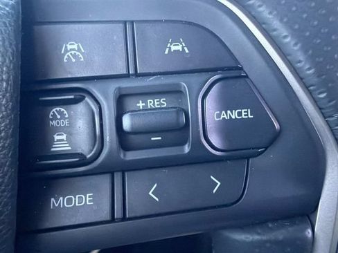Used 2026 Toyota 4Runner Limited AWD/4WD image 27