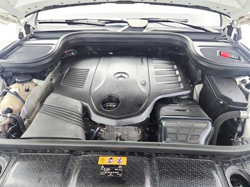 Used 2020 Mercedes-Benz GLS 450 4MATIC image 46