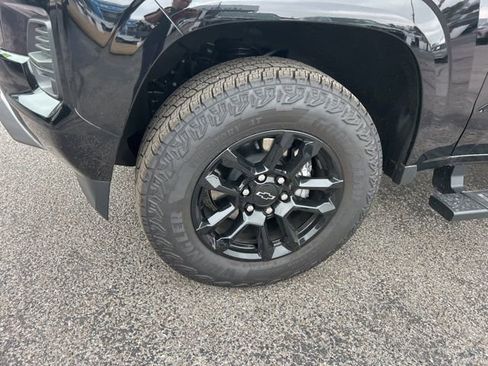 New 2025 Chevrolet Colorado Z71 w/ Midnight Edition image 10