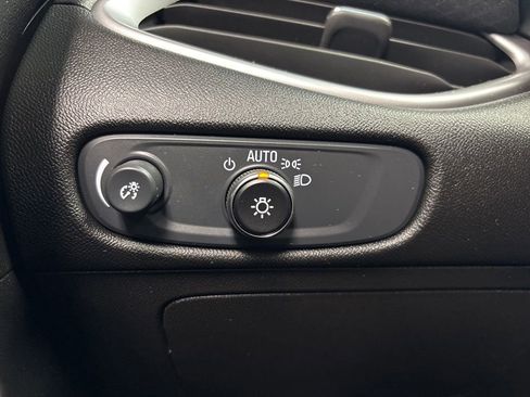 Certified 2025 Chevrolet Malibu LT image 24