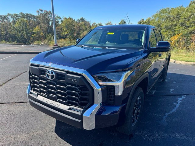 Used 2022 Toyota Tundra SR5 w/ TRD Off-Road Premium Package AWD/4WD image 7