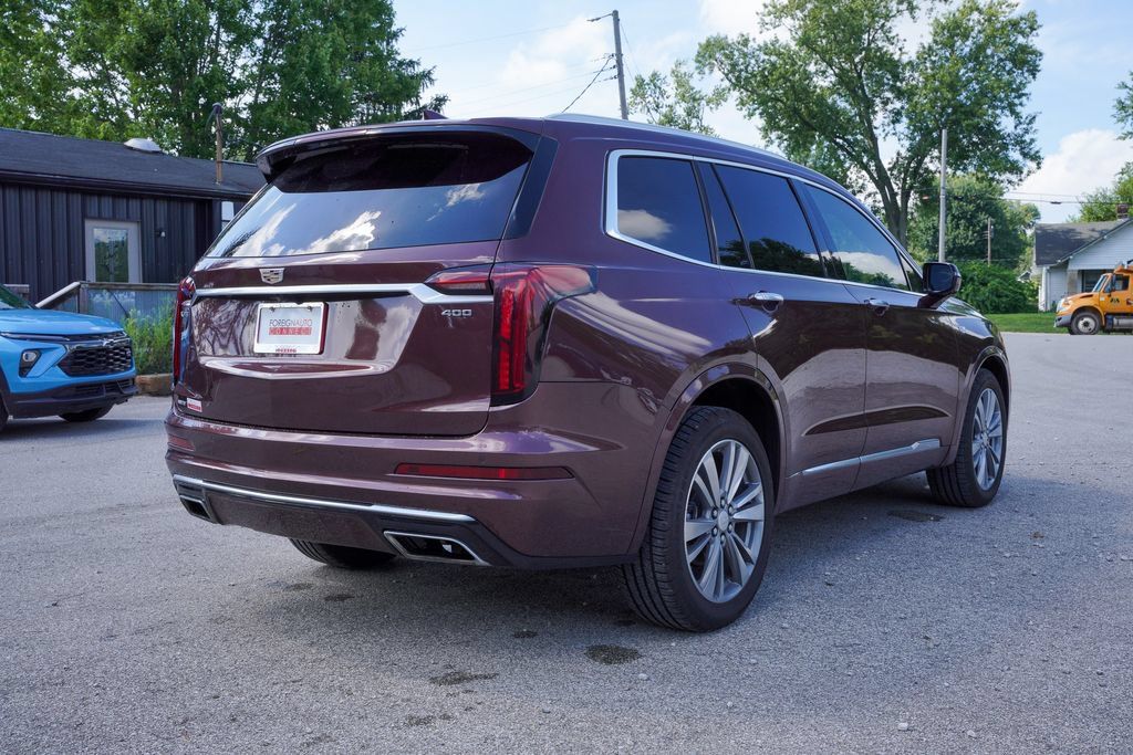 Used 2022 Cadillac XT6 Premium Luxury AWD/4WD image 8