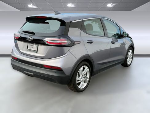 Used 2023 Chevrolet Bolt LT w/ Driver Confidence Package image 7