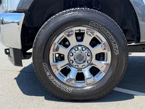 Used 2019 Ford F350 Lariat w/ Lariat Ultimate Package AWD/4WD image 10