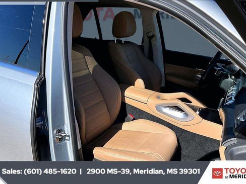 Used 2025 Mercedes-Benz GLE 350 4MATIC image 7