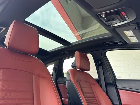 Used 2023 Kia Sportage SX image 16