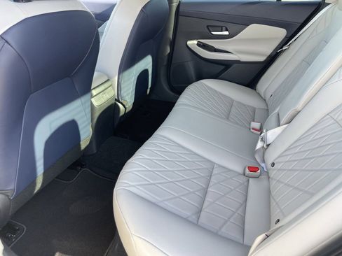 New 2026 Nissan Sentra SL w/ Floor Mat Package FWD image 18