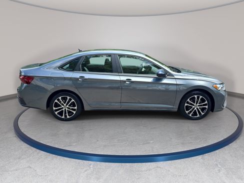 Certified 2024 Volkswagen Jetta Sport FWD image 4