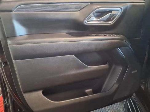 Used 2023 GMC Yukon SLT AWD/4WD image 15