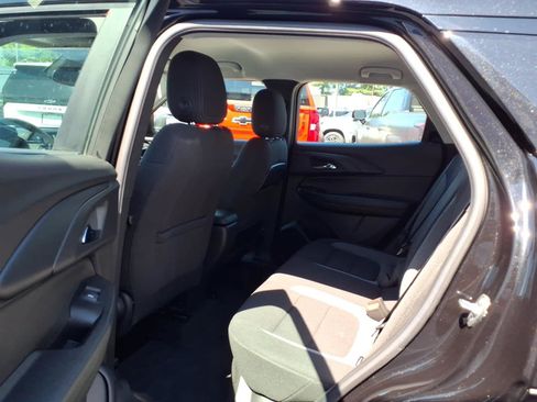 Certified 2023 Chevrolet TrailBlazer LS FWD image 17