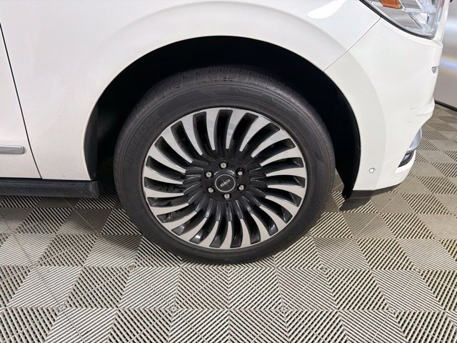 Used 2020 Lincoln Navigator L Black Label AWD/4WD image 17