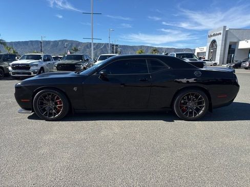 Used 2016 Dodge Challenger SRT Hellcat image 4